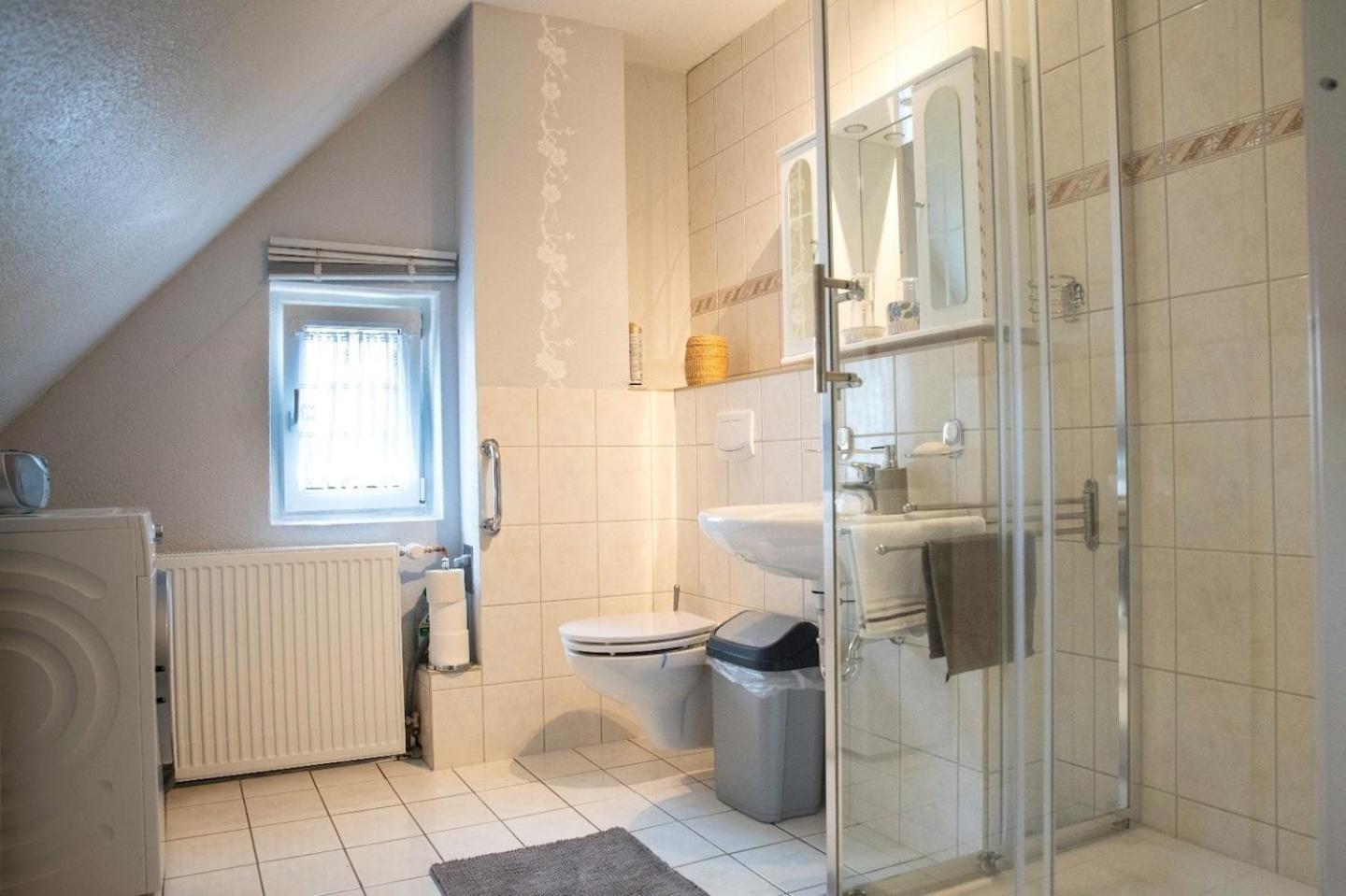 Farbenfrohe Ferienwohnung Detmold Bagian luar foto